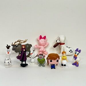 Assorted Disney Mini Figures Lot of 10 Frozen Minnie Olaf PVC Cake Topper Toys